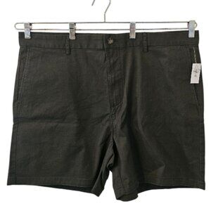 Grey Old Navy Men's Slim Bult-In Flex Rotation Chino Shorts